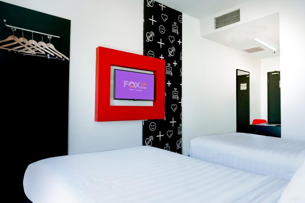 Fox Lite Hotel Dpulze Cyberjaya Esterno foto